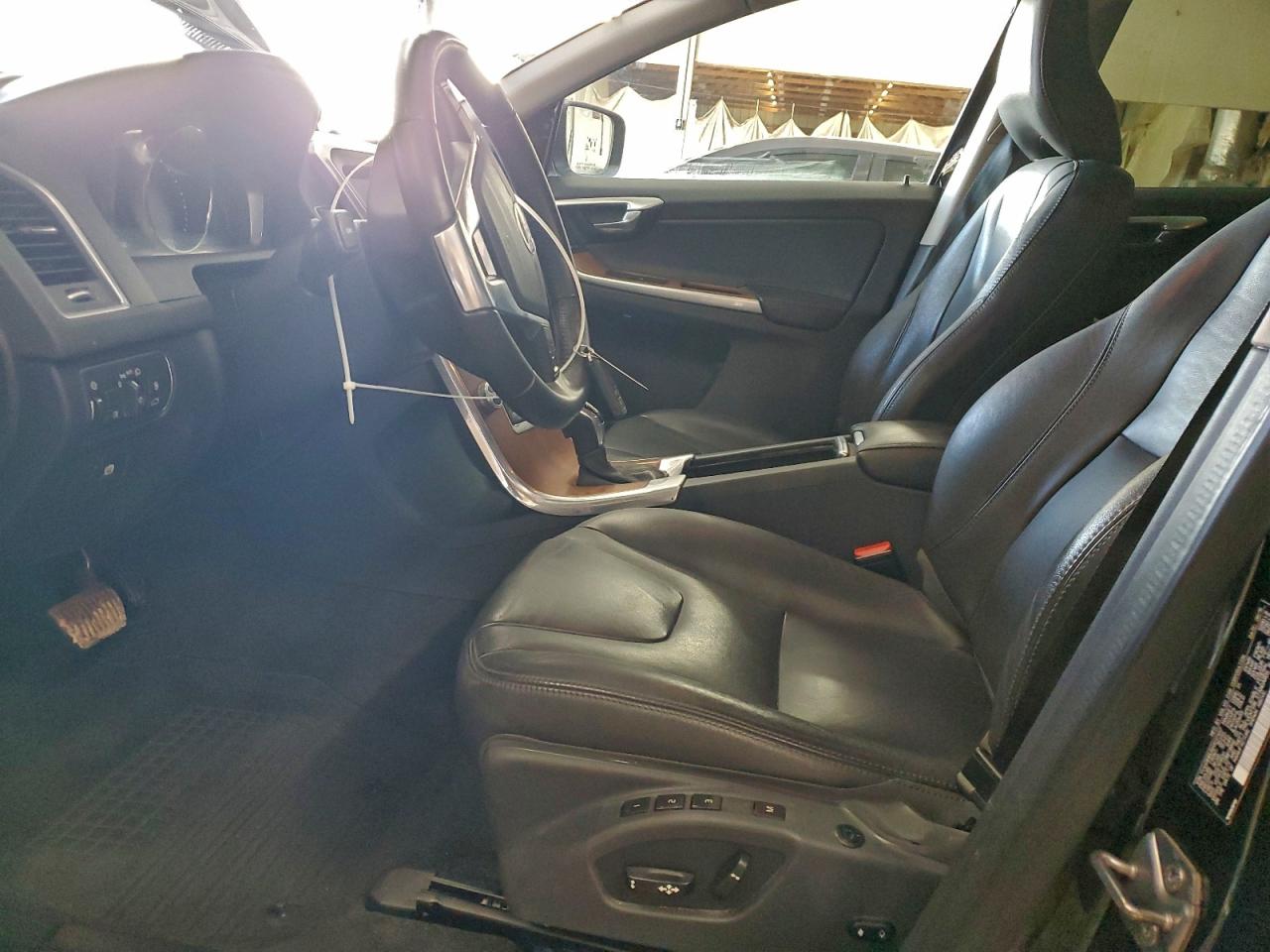 2017 Volvo Xc60 T6 Inscription VIN: YV449MRU5H2017457 Lot: 95118095