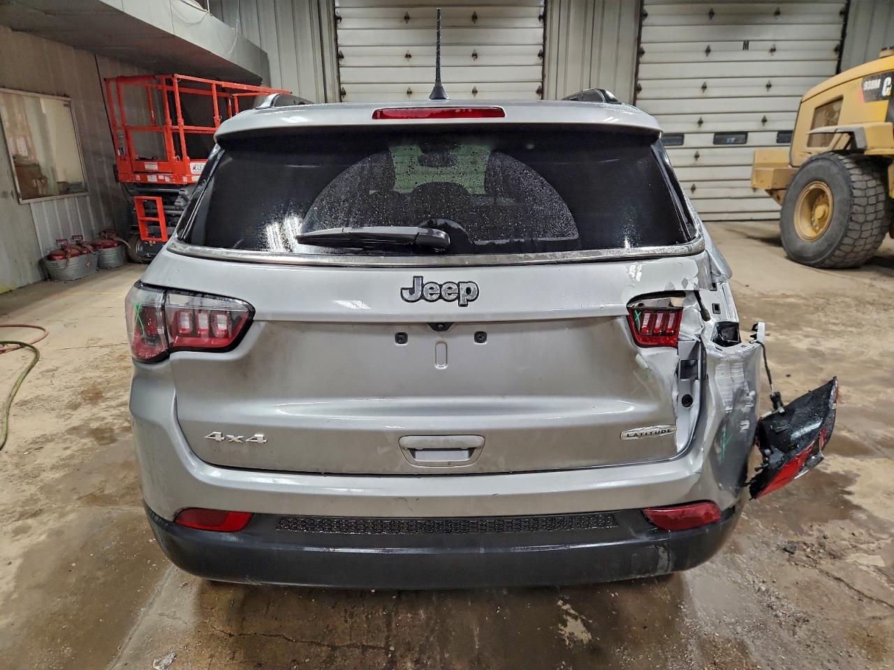 2024 Jeep Compass Latitude VIN: 3C4NJDBNXRT605257 Lot: 98075495