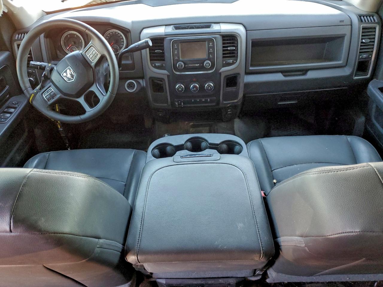 2018 Ram 3500 St VIN: 3C63R3CLXJG324250 Lot: 95436115