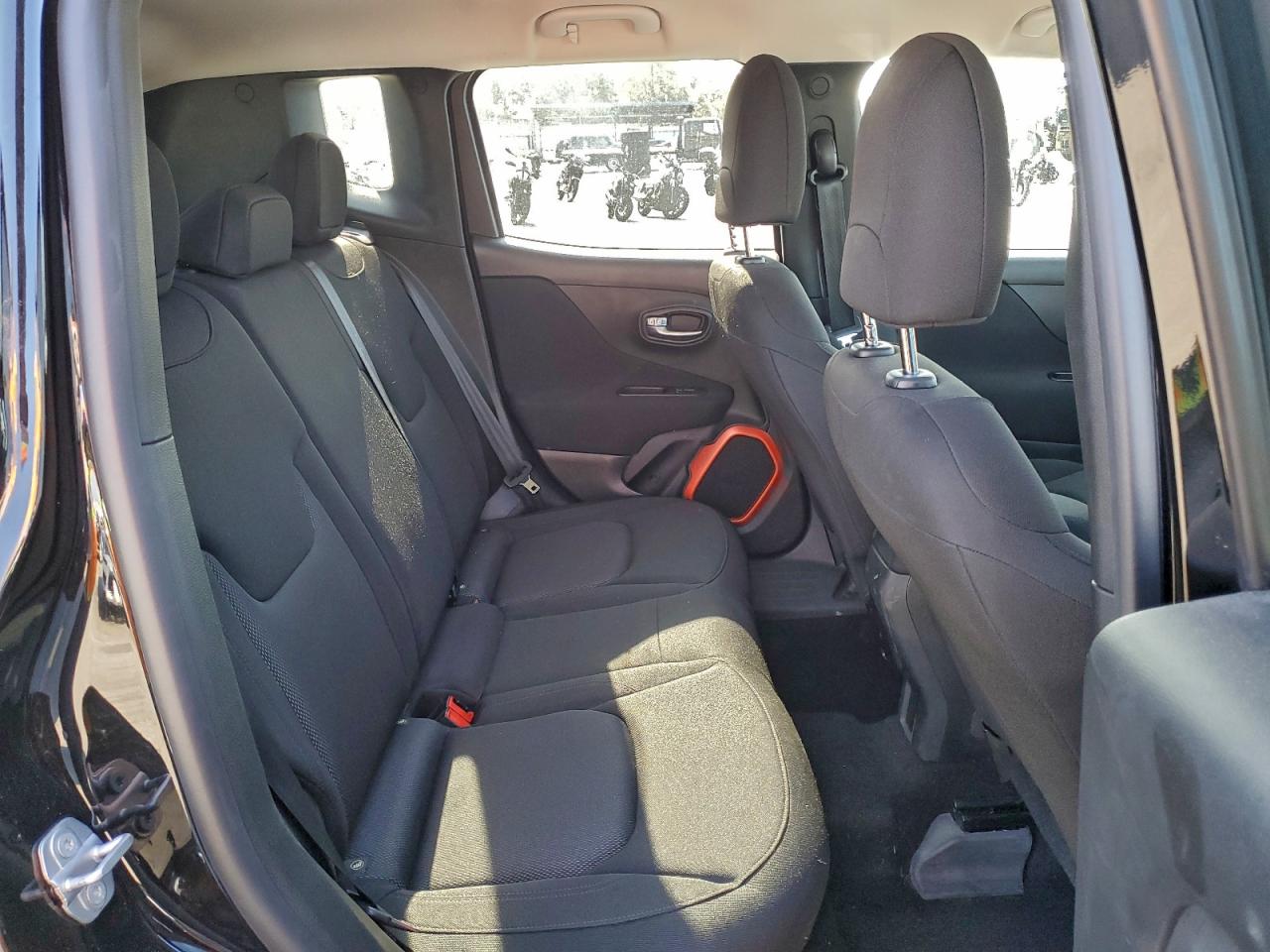 2018 Jeep Renegade Sport VIN: ZACCJBABXJPH92188 Lot: 94707115