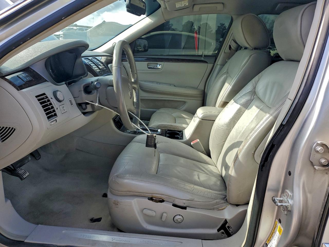 2010 Cadillac Dts VIN: 1G6KA5EY8AU125374 Lot: 96576405