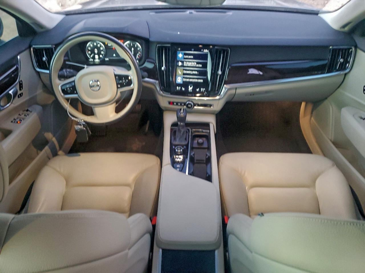 2018 Volvo S90 T5 Momentum VIN: LVY982AK2JP007920 Lot: 94362155