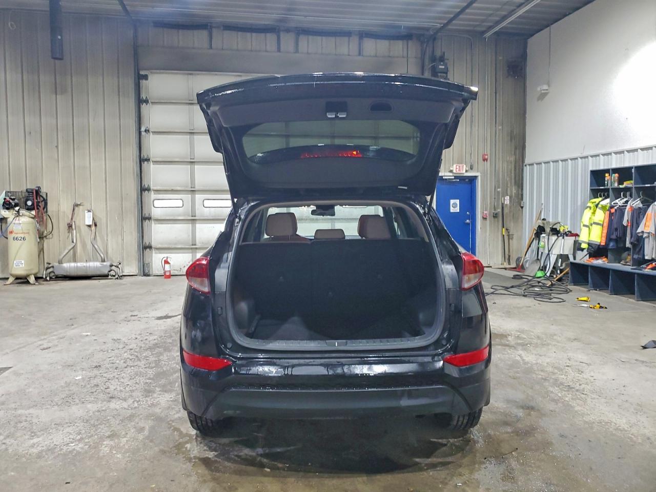 2016 Hyundai Tucson Se VIN: KM8J23A45GU256215 Lot: 97971555