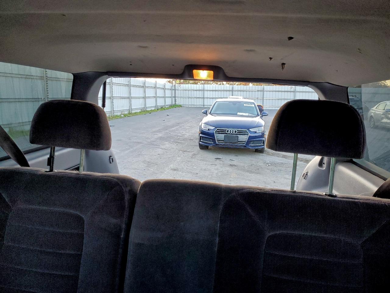 1996 Jeep Grand Cherokee Laredo VIN: 1J4GZ58S9TC197237 Lot: 95264225