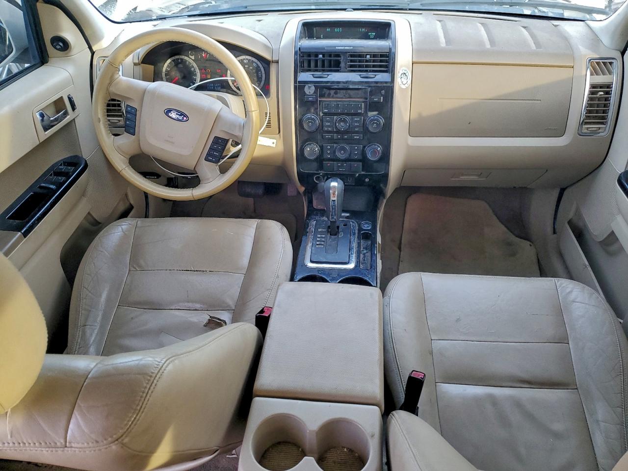 2010 Ford Escape Limited VIN: 1FMCU0EG1AKB52362 Lot: 95805275