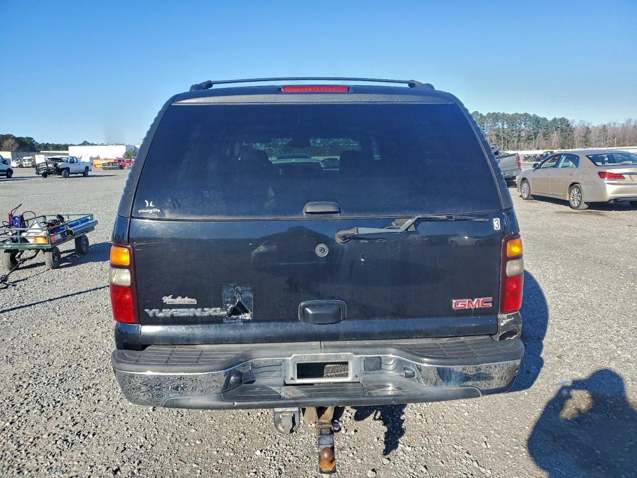 2006 GMC Yukon Xl C1500 VIN: 3GKEC16ZX6G235569 Lot: 95295605