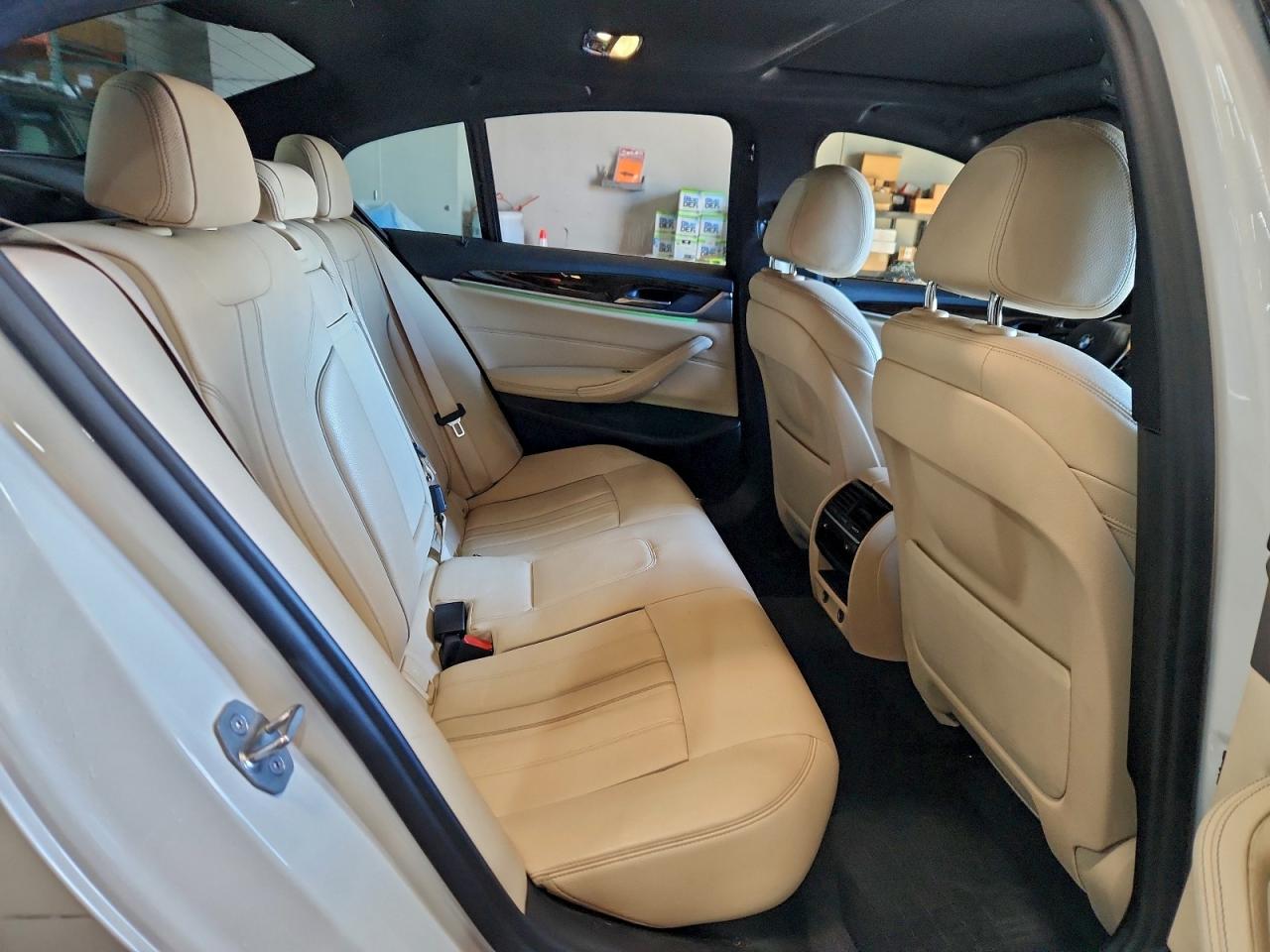 2019 BMW 530 Xi VIN: WBAJA7C57KWW47896 Lot: 94818335