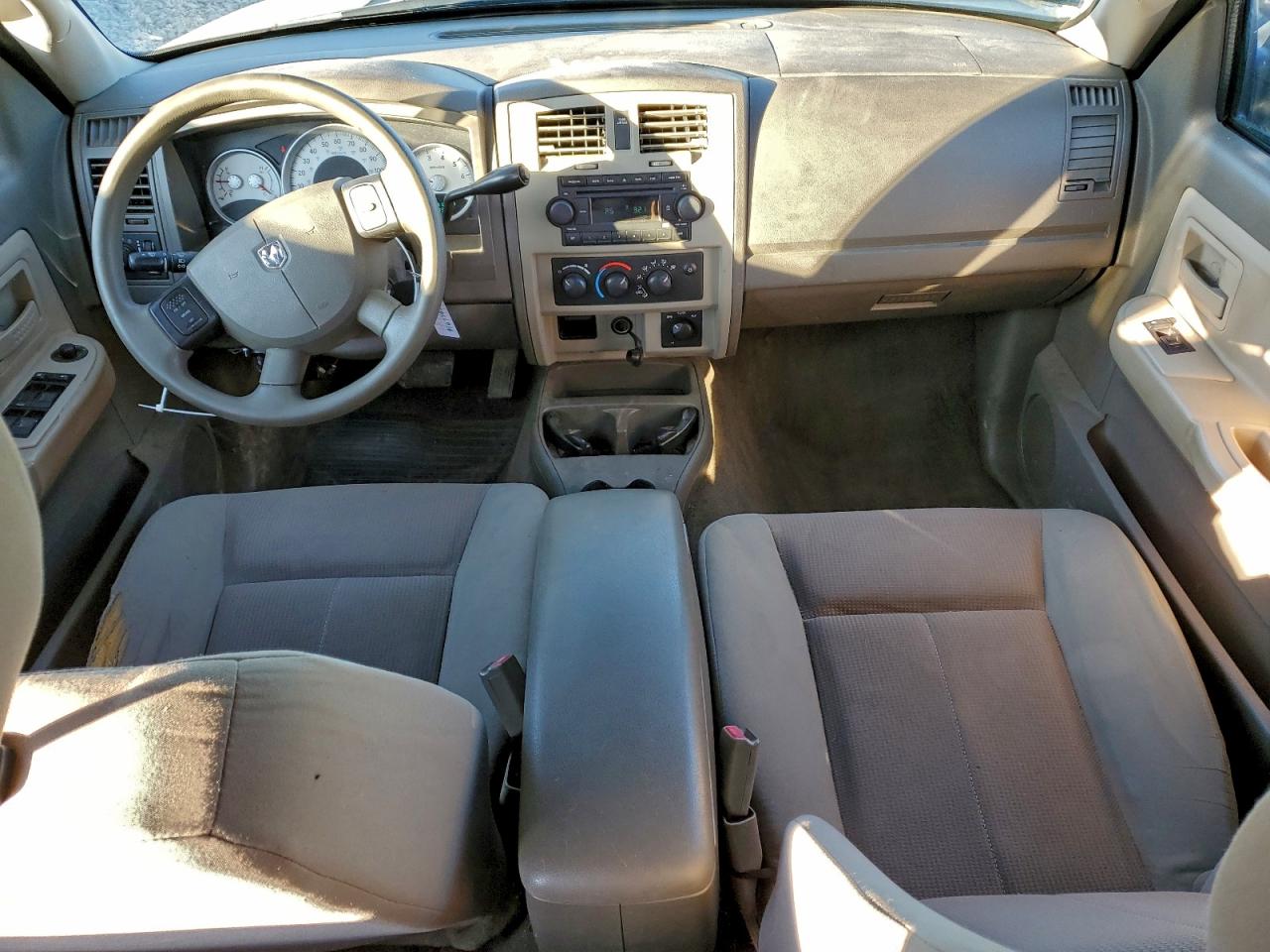 2005 Dodge Dakota Quad Slt VIN: 1D7HW48K05S149749 Lot: 95677655