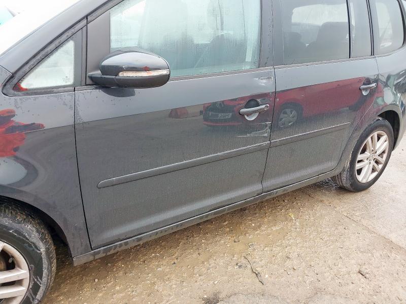 2015 VOLKSWAGEN TOURAN 1.6 TDI 105 BLUEMOTION TECH SE 5DR DSG