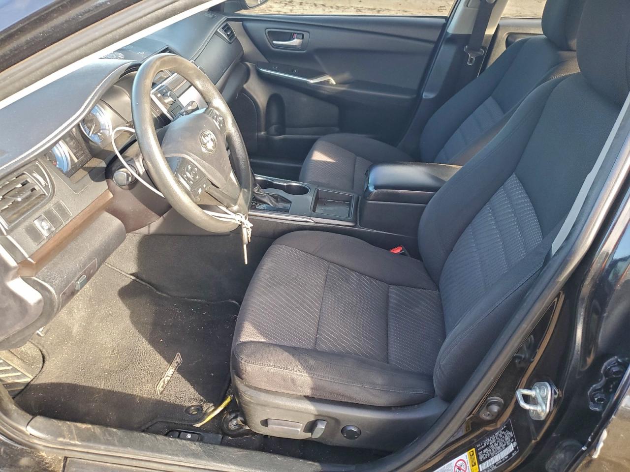 2016 Toyota Camry Le VIN: 4T4BF1FKXGR556195 Lot: 95663935