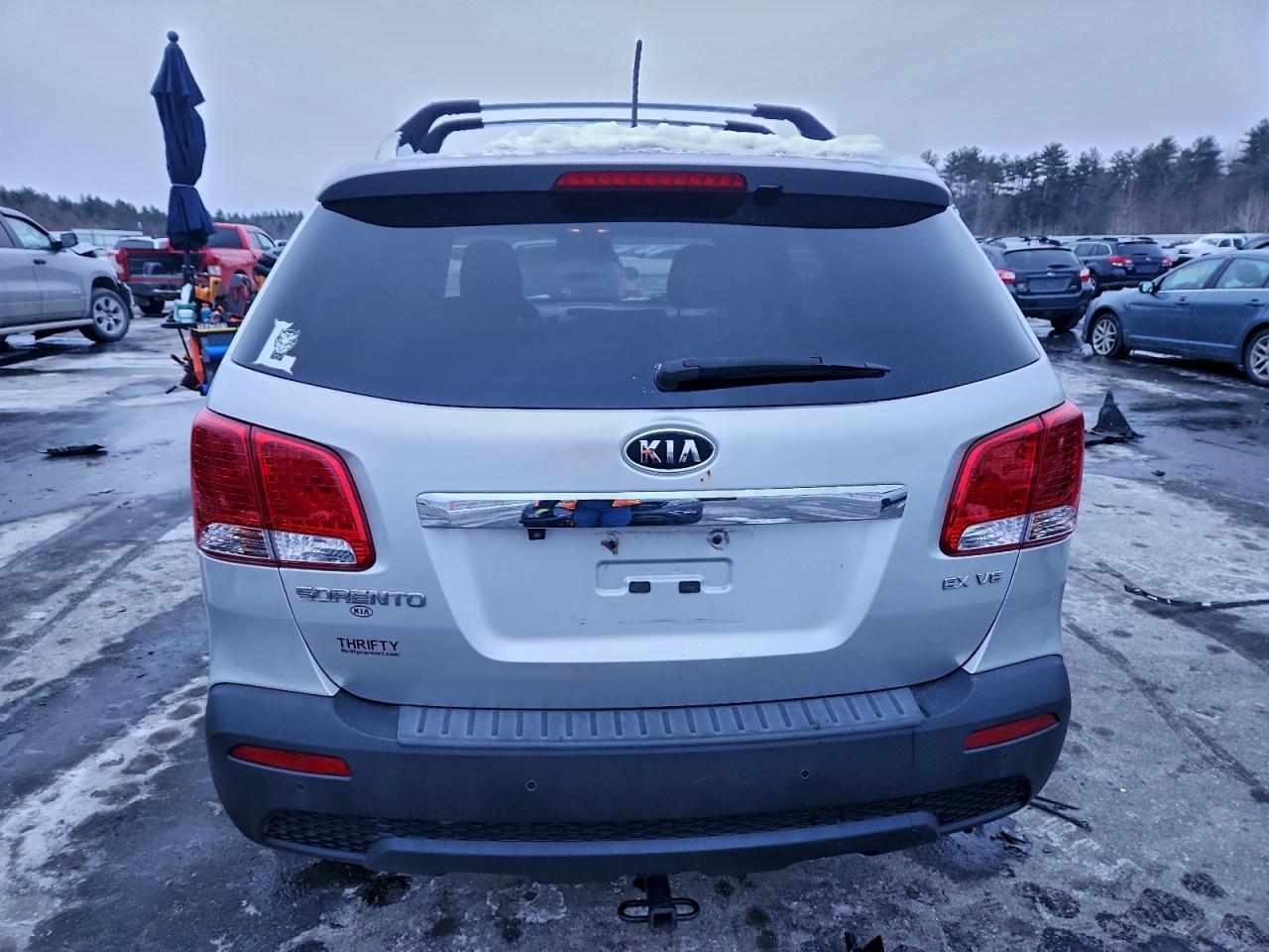 2011 Kia Sorento Ex VIN: 5XYKUDA24BG132809 Lot: 96981035