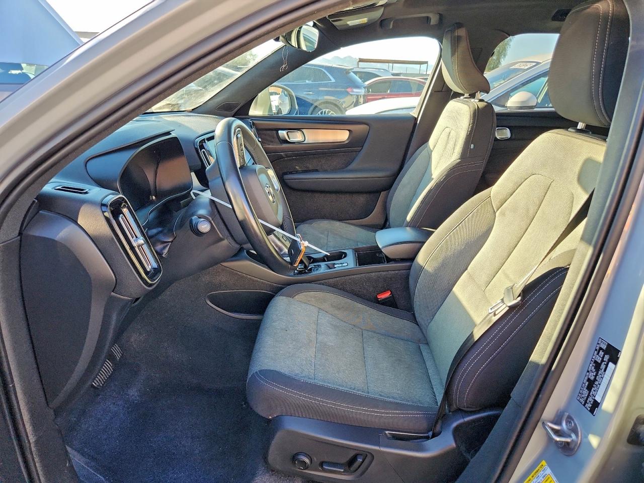 2024 Volvo Xc40 Core VIN: YV4L12UK3R2343868 Lot: 96527255