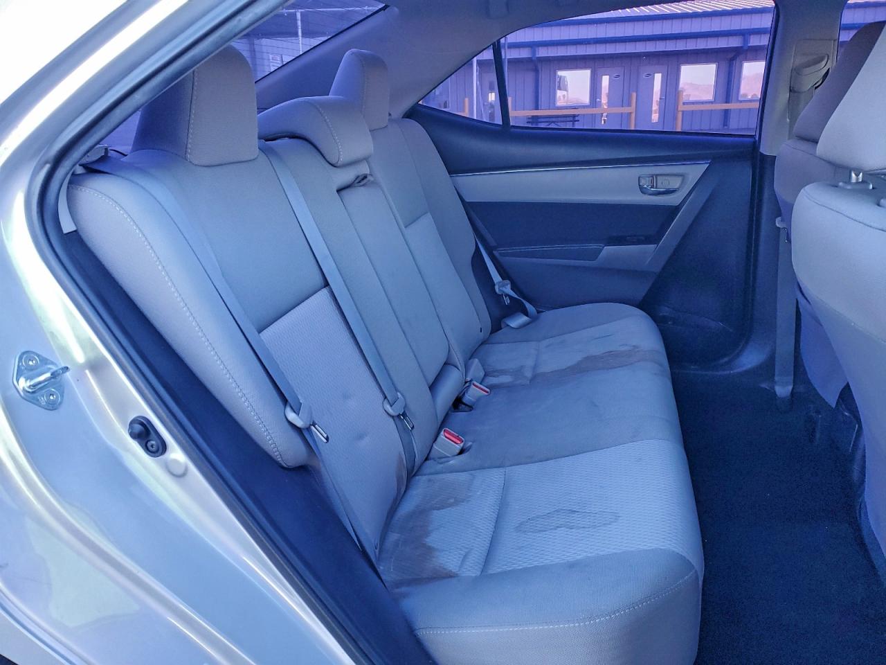 2015 Toyota Corolla L VIN: 2T1BURHE9FC429735 Lot: 94937695