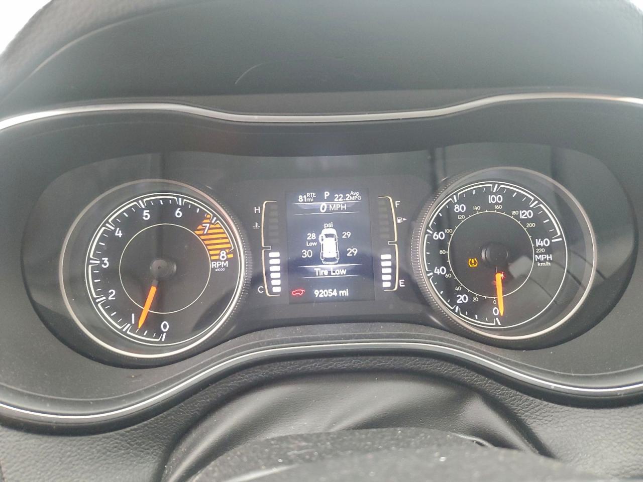 2019 Jeep Cherokee Latitude Plus VIN: 1C4PJMLX5KD232293 Lot: 94743875