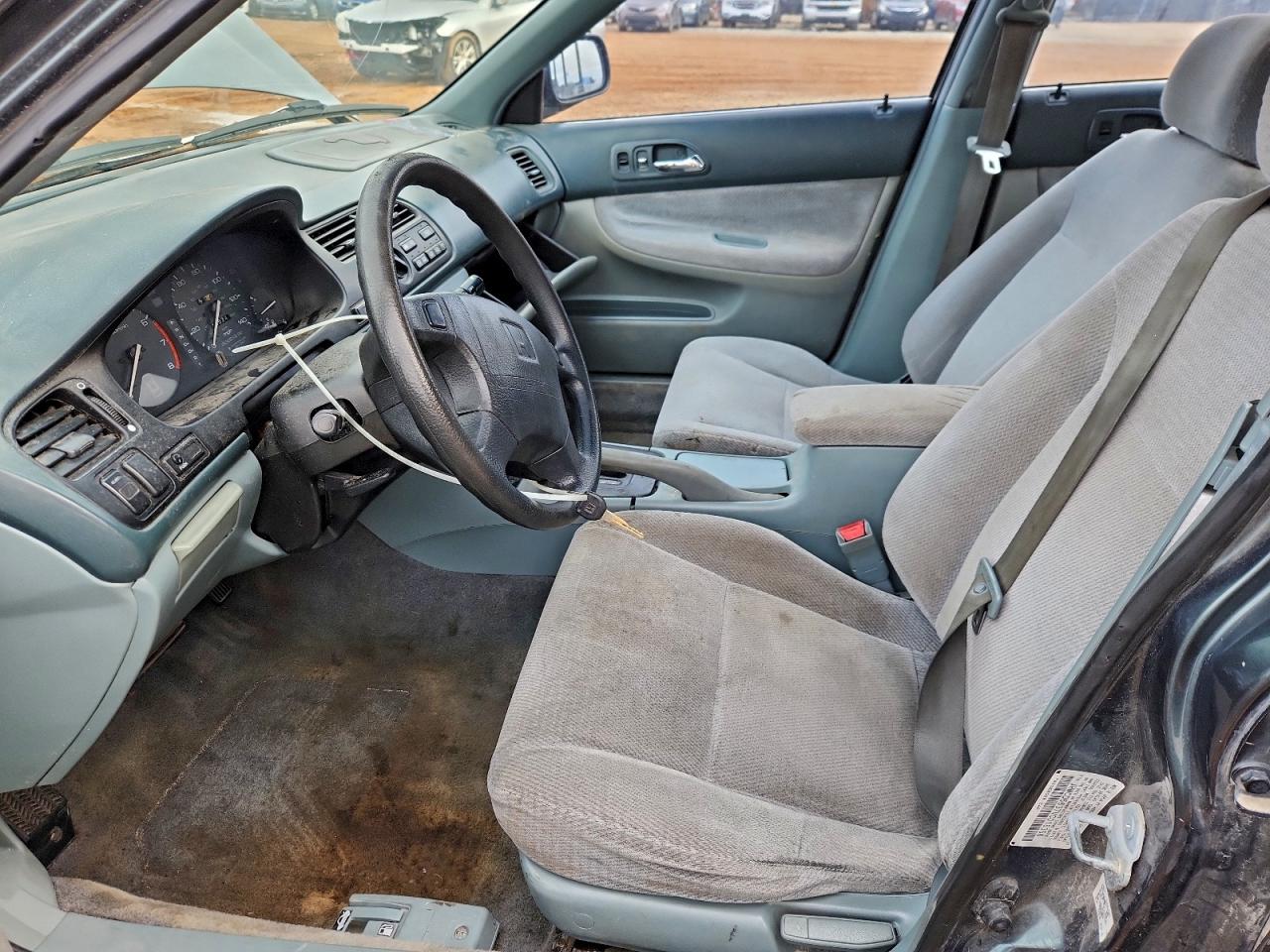 1997 Honda Accord Lx VIN: JHMCD5637VC015356 Lot: 95089735