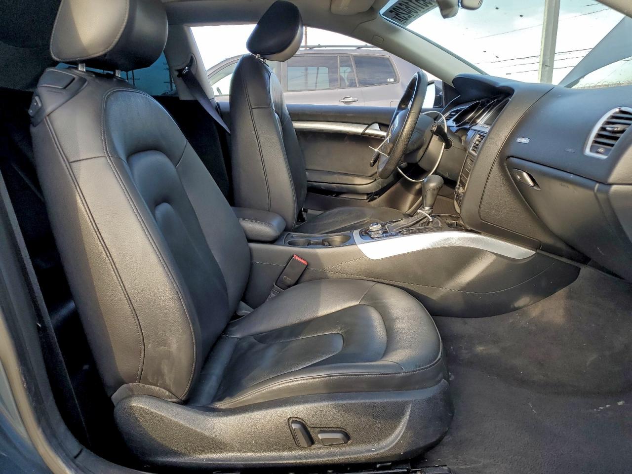 2011 Audi A5 Premium Plus VIN: WAULFAFR7BA061542 Lot: 95116425