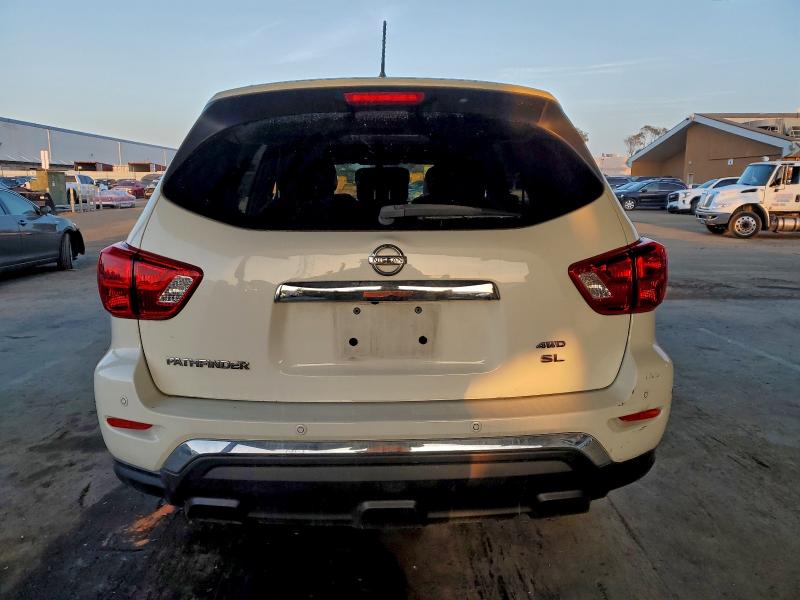  NISSAN PATHFINDER 2018 White