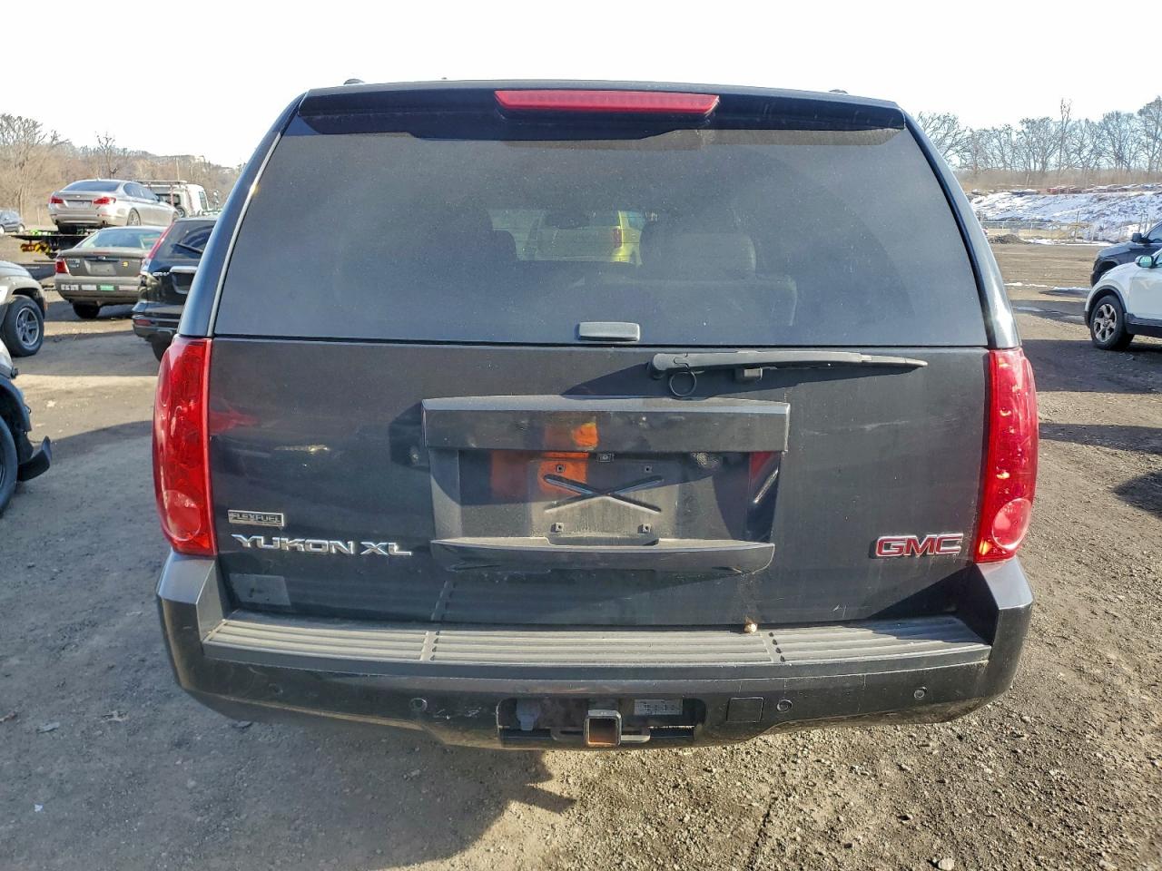 2012 GMC Yukon Xl K1500 Slt VIN: 1GKS2KE72CR113702 Lot: 96004895