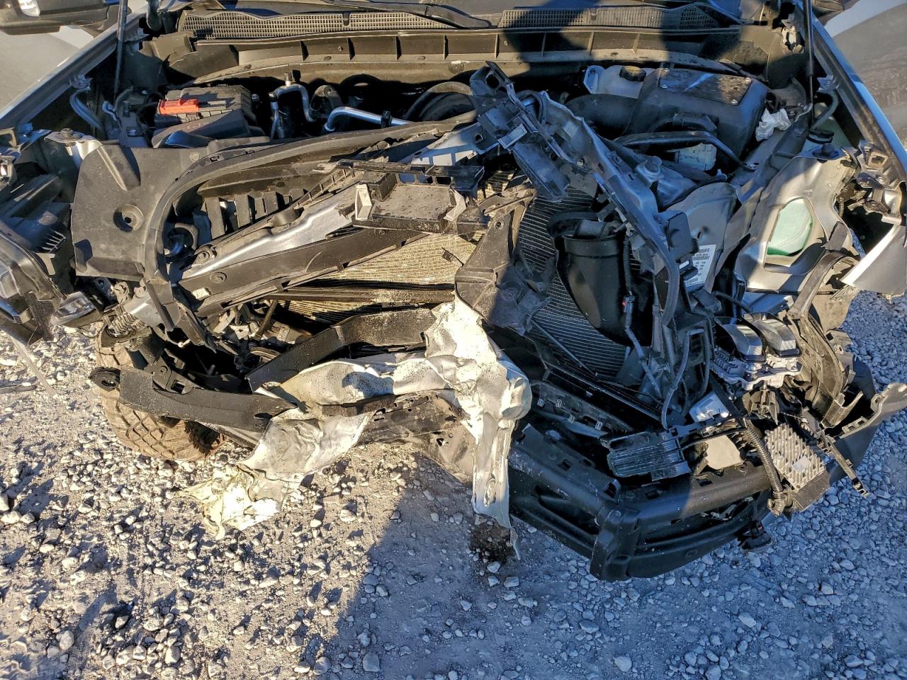 2024 GMC Sierra K1500 At4X VIN: 3GTUUFEL4RG283586 Lot: 96105895