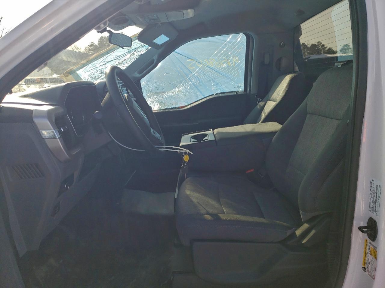 2022 Ford F150 VIN: 1FTMF1E52NKE38055 Lot: 92568005