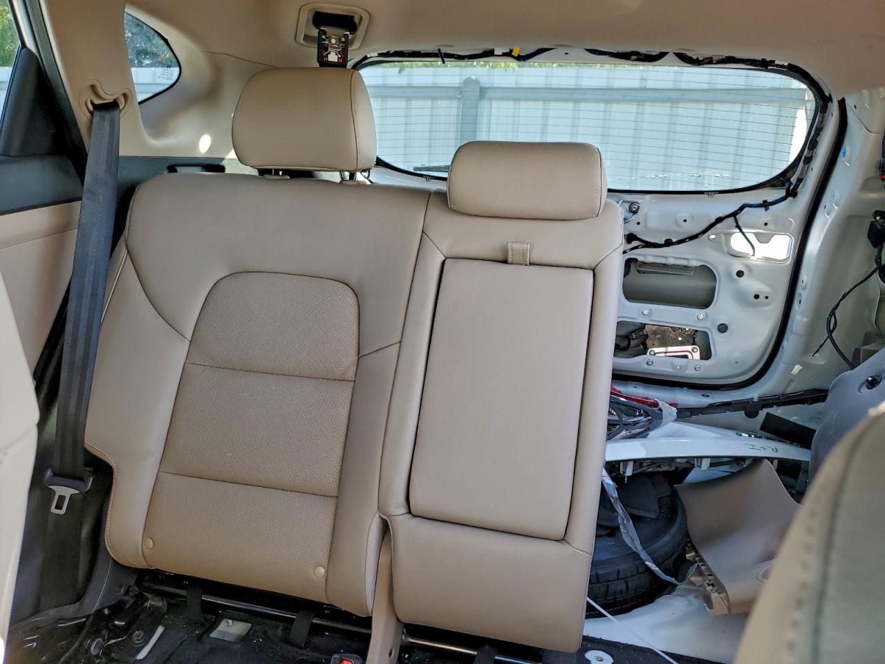 2018 Hyundai Tucson Value VIN: KM8J33A25JU762548 Lot: 95745375