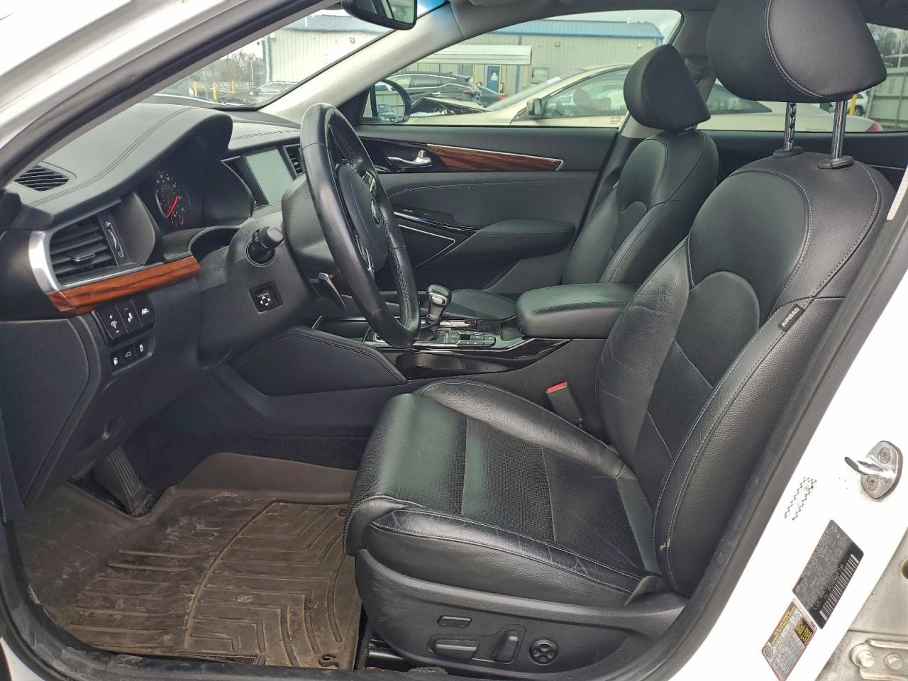 2017 Kia Cadenza Premium VIN: KNALC4J10H5071021 Lot: 95702045