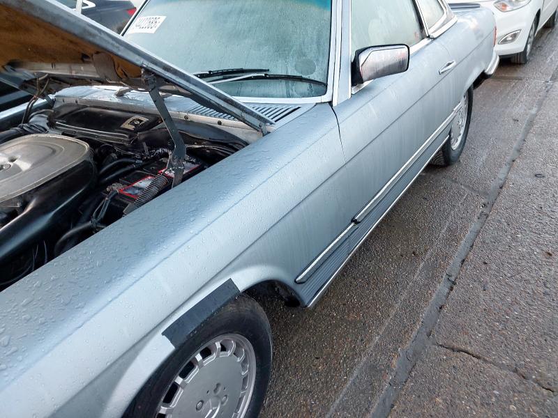 1982 MERCEDES BENZ 500 SL AUT
