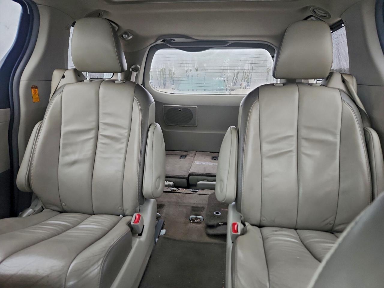 2013 Toyota Sienna Xle VIN: 5TDYK3DC3DS400527 Lot: 96003315