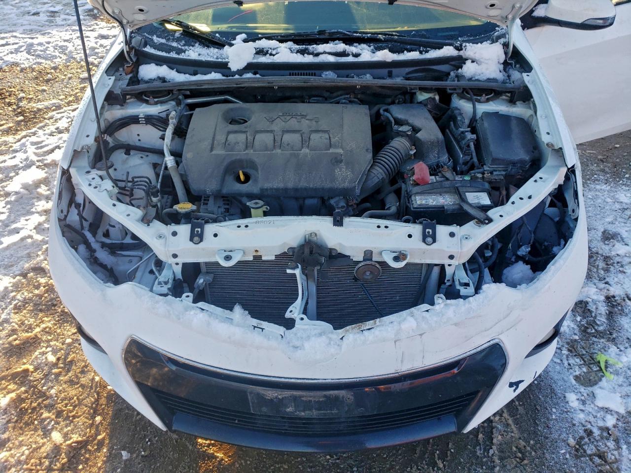 2015 Toyota Corolla L VIN: 2T1BURHE4FC402443 Lot: 94650445