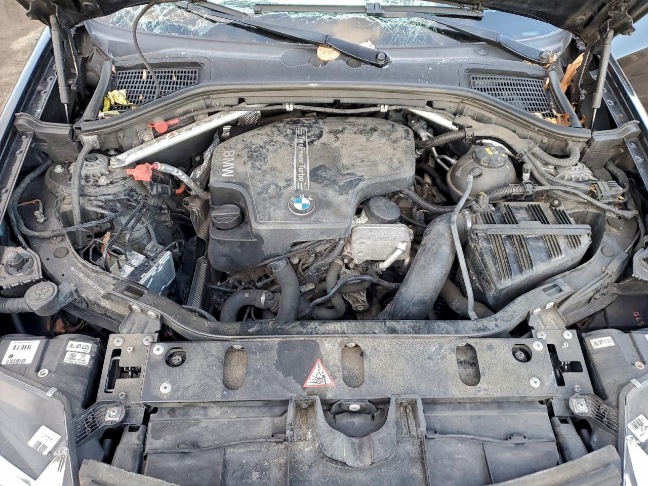 Фото: 5UXXW3C57G0R19119