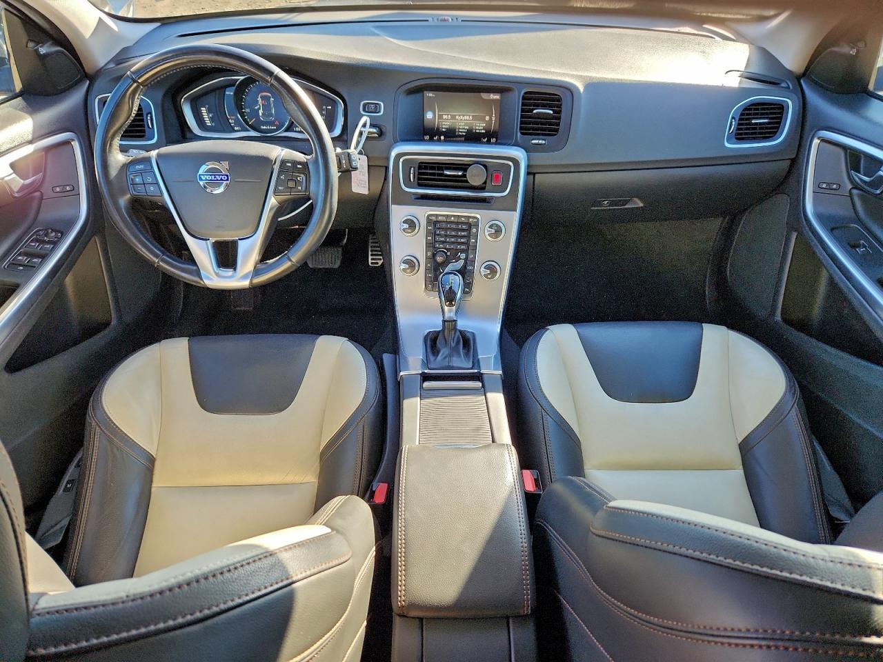 2018 Volvo V60 Cross Country Premier VIN: YV440MWK5J2058870 Lot: 95908455