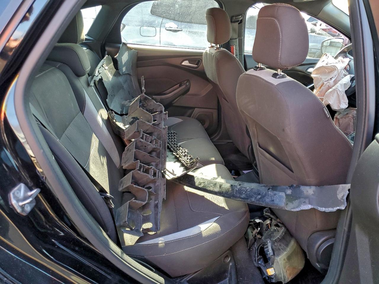 2016 Ford Focus St VIN: 1FADP3L9XGL355295 Lot: 95504955