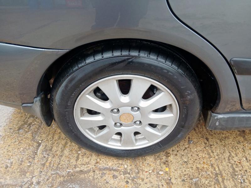 2004 MITSUBISHI CARISMA 1.6 ELEGANCE 5DR