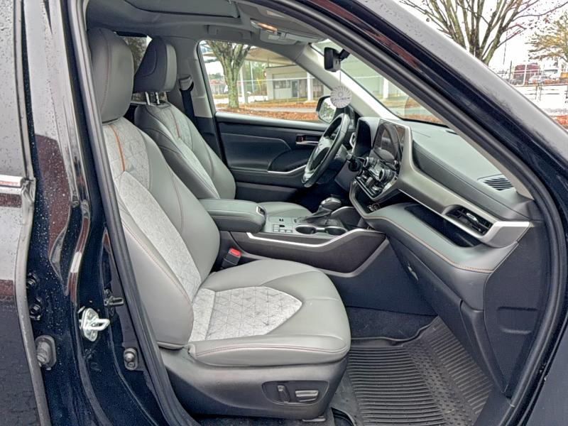  TOYOTA HIGHLANDER 2023 Черный
