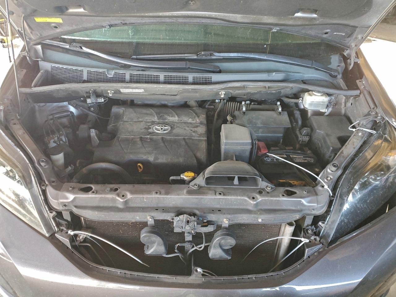 2011 Toyota Sienna Xle VIN: 5TDYK3DCXBS063206 Lot: 85439275