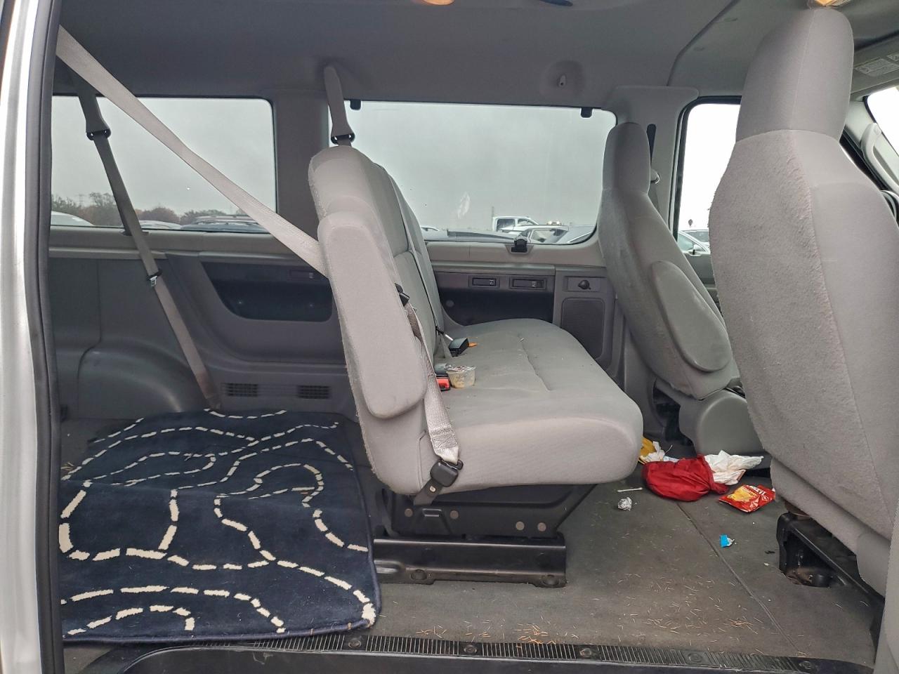 2011 Ford Econoline E350 Super Duty Wagon VIN: 1FBNE3BL3BDA59138 Lot: 96077475