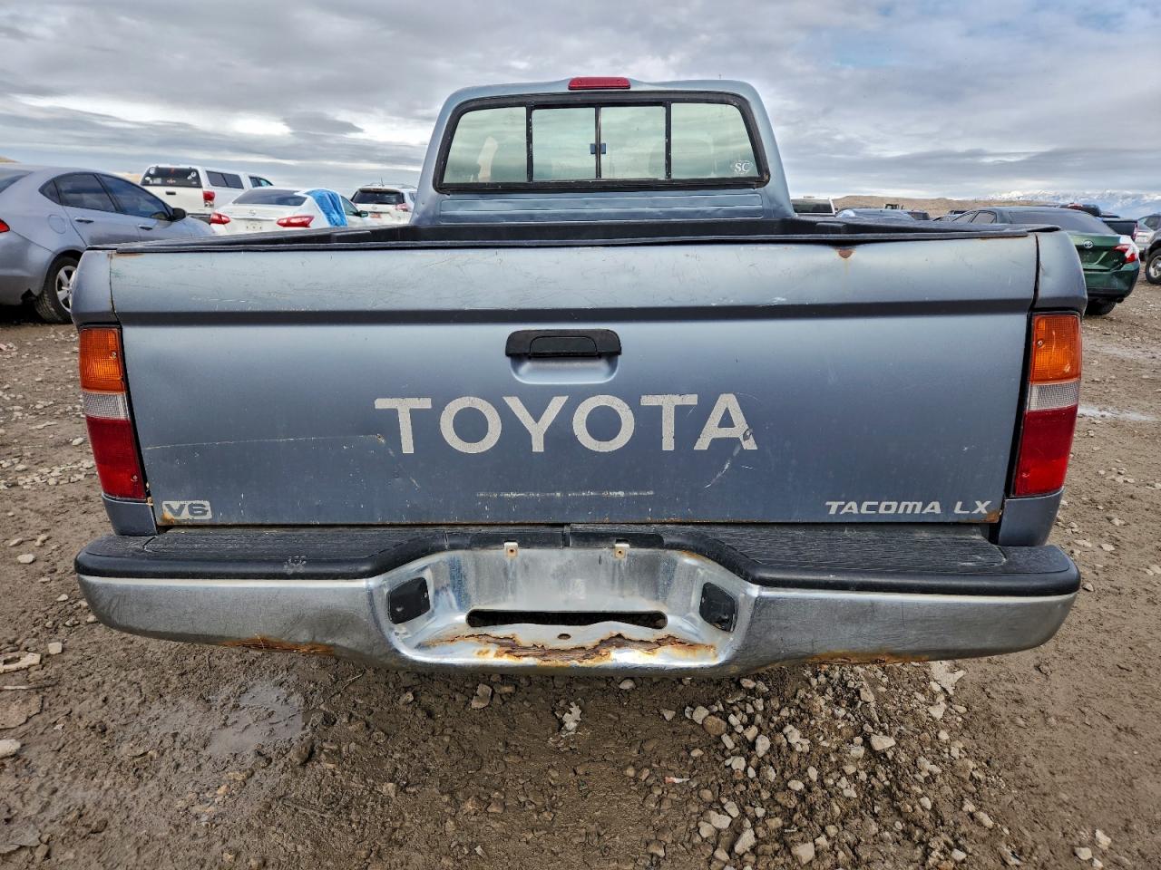 1997 Toyota Tacoma Xtracab VIN: 4TAWN72N1VZ325400 Lot: 94828115