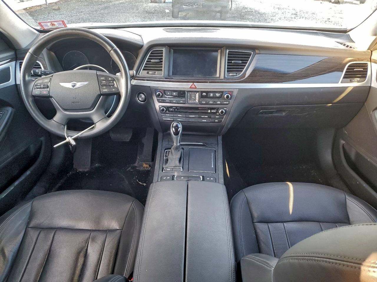 2015 Hyundai Genesis 3.8L VIN: KMHGN4JE5FU039844 Lot: 95630085