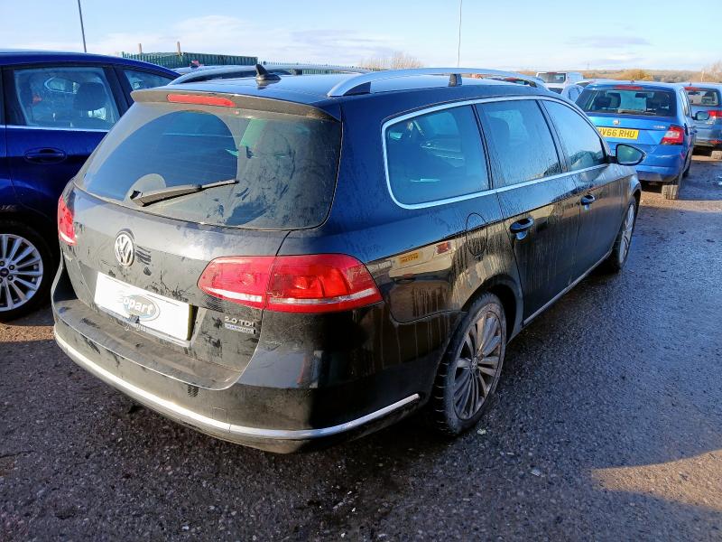 2012 VOLKSWAGEN PASSAT 2.0 TDI BLUEMOTION TECH SPORT 5DR