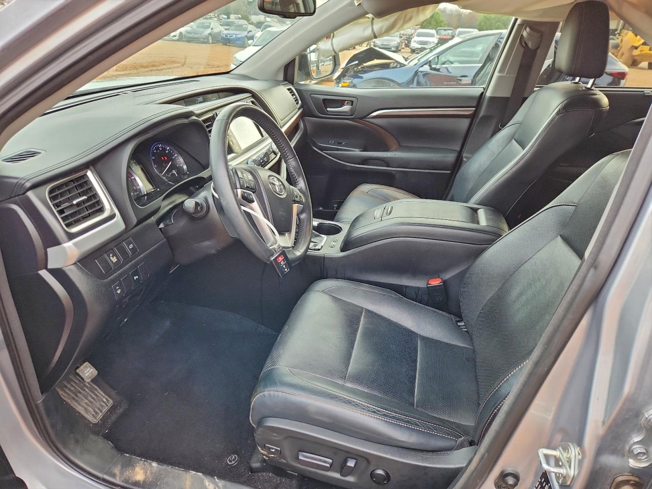 2015 Toyota Highlander Limited VIN: 5TDYKRFH7FS049152 Lot: 94878395