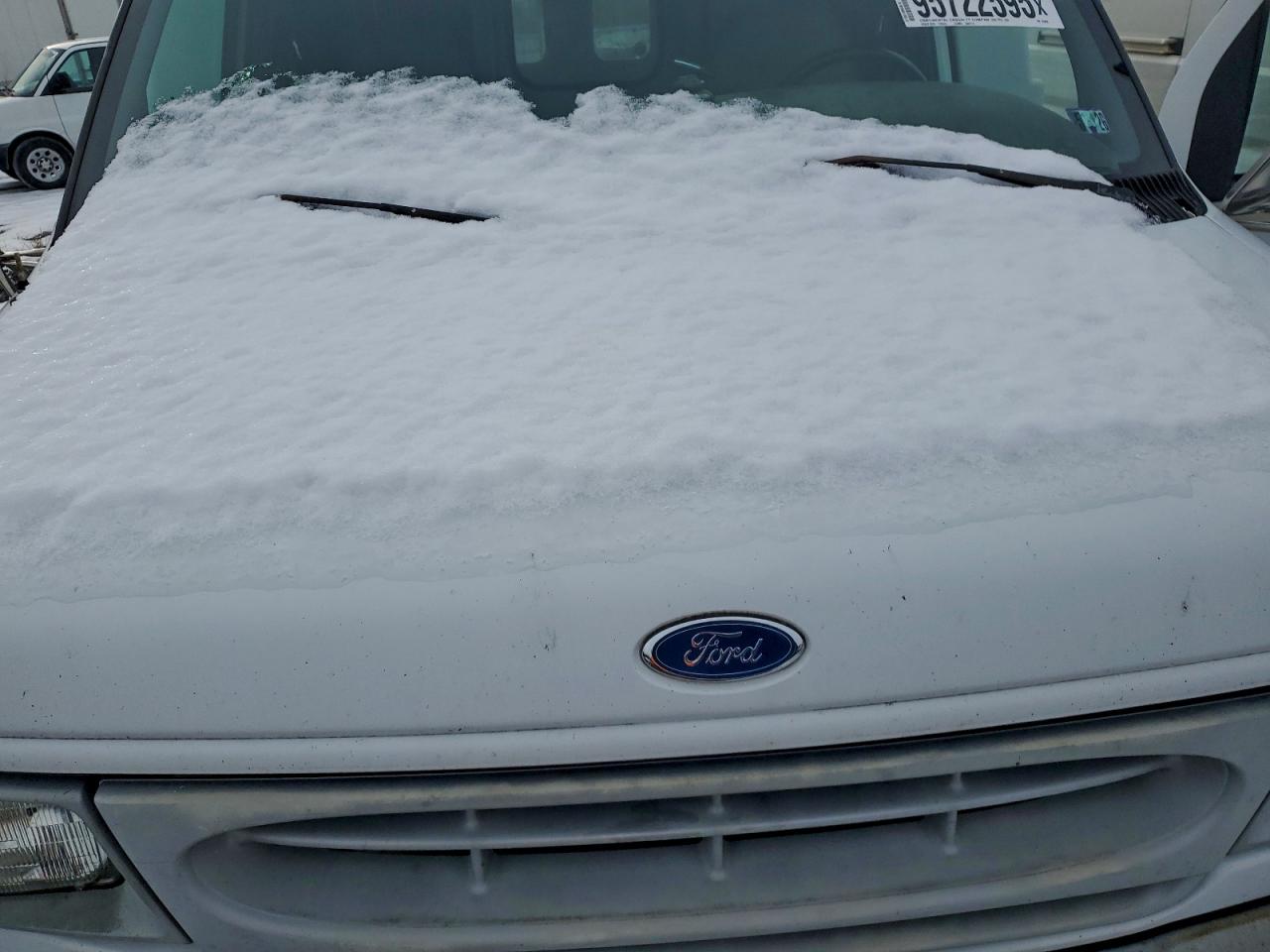 1997 Ford E350 Utility / Service Truck VIN: 1FDKE37L2VHB16896 Lot: 95722595