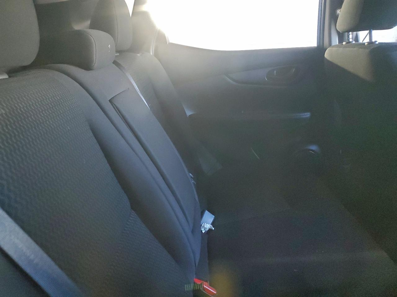 2018 Nissan Rogue Sport S VIN: JN1BJ1CR4JW265687 Lot: 95638705