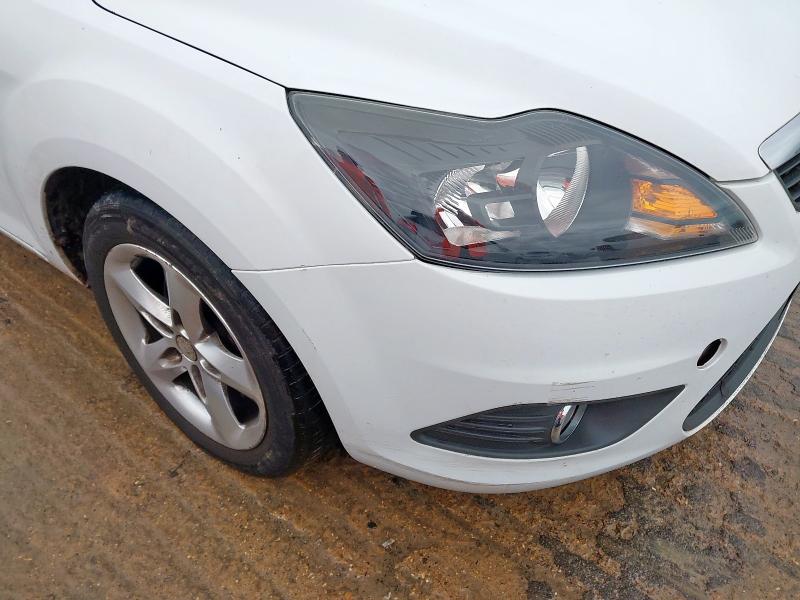 2010 FORD FOCUS 1.6 ZETEC 5DR