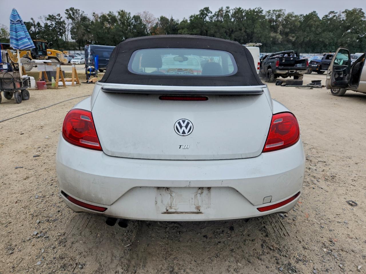 2014 Volkswagen Beetle VIN: 3VW5L7AT7EM818728 Lot: 95842295