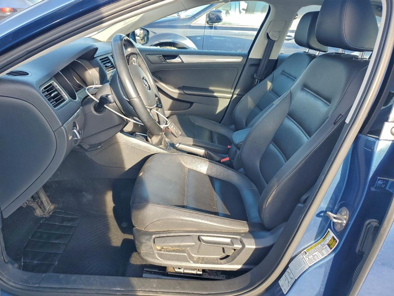 2017 Volkswagen Jetta Se VIN: 3VWB67AJ9HM255629 Lot: 94164575