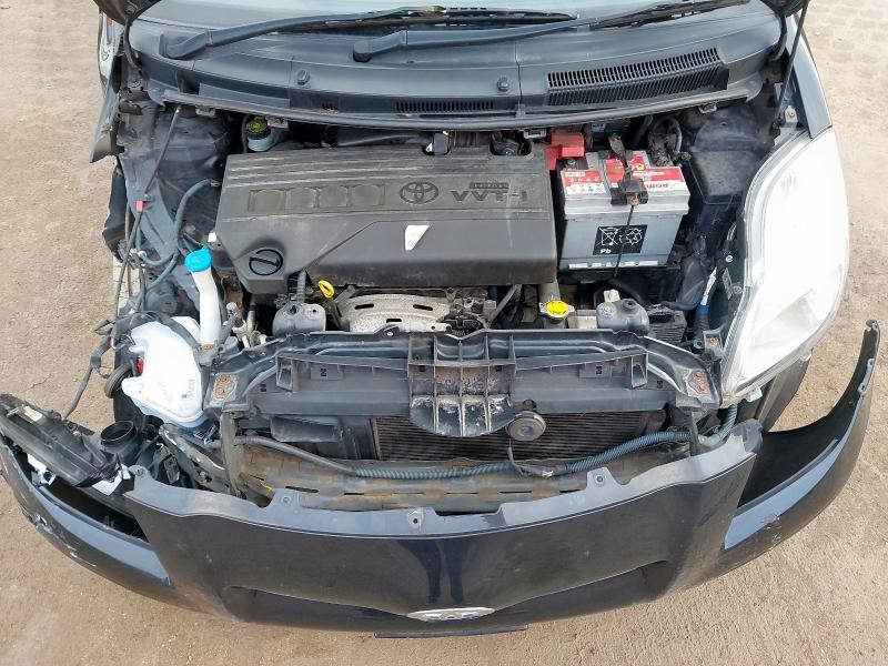 2009 TOYOTA YARIS 1.33 VVT-I TR 5DR [6]