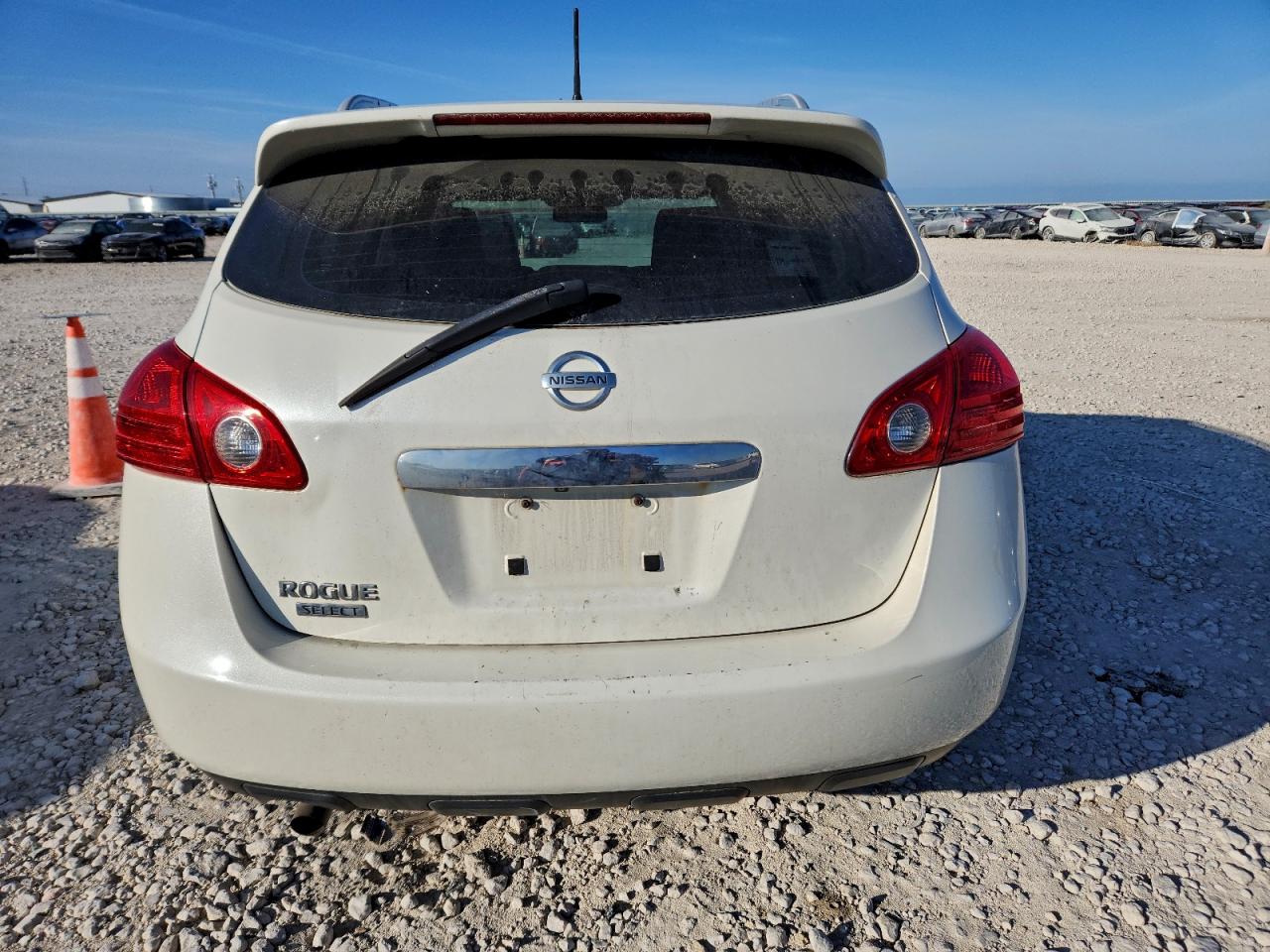 2015 Nissan Rogue Select S VIN: JN8AS5MT5FW670623 Lot: 97017605