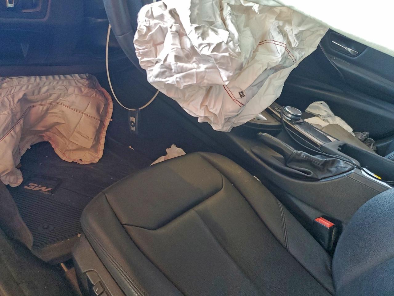 Фото: WBA3C1C50FP851844