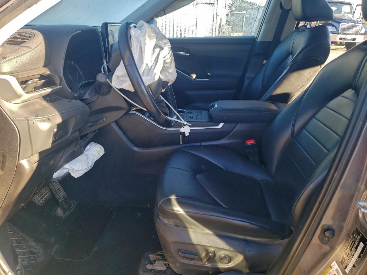 2021 Toyota Highlander Xle VIN: 5TDGZRBH3MS538271 Lot: 95126105