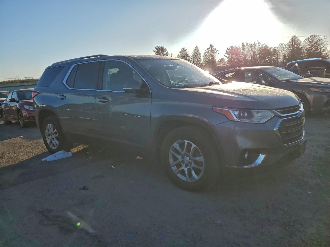 2018 Chevrolet Traverse Lt VIN: 1GNEVGKW3JJ229129 Lot: 98164945